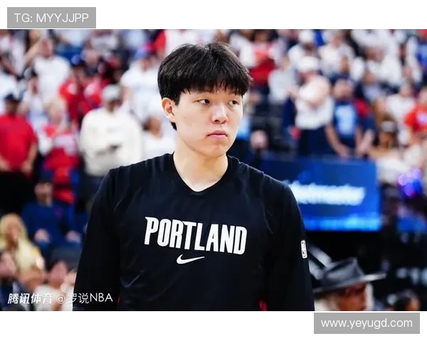 杨瀚森成为球迷唯一兴奋点明天球队或将让罗威休息调整 杨瀚森成为球迷唯一兴奋点明天球队或将让罗威休息调整